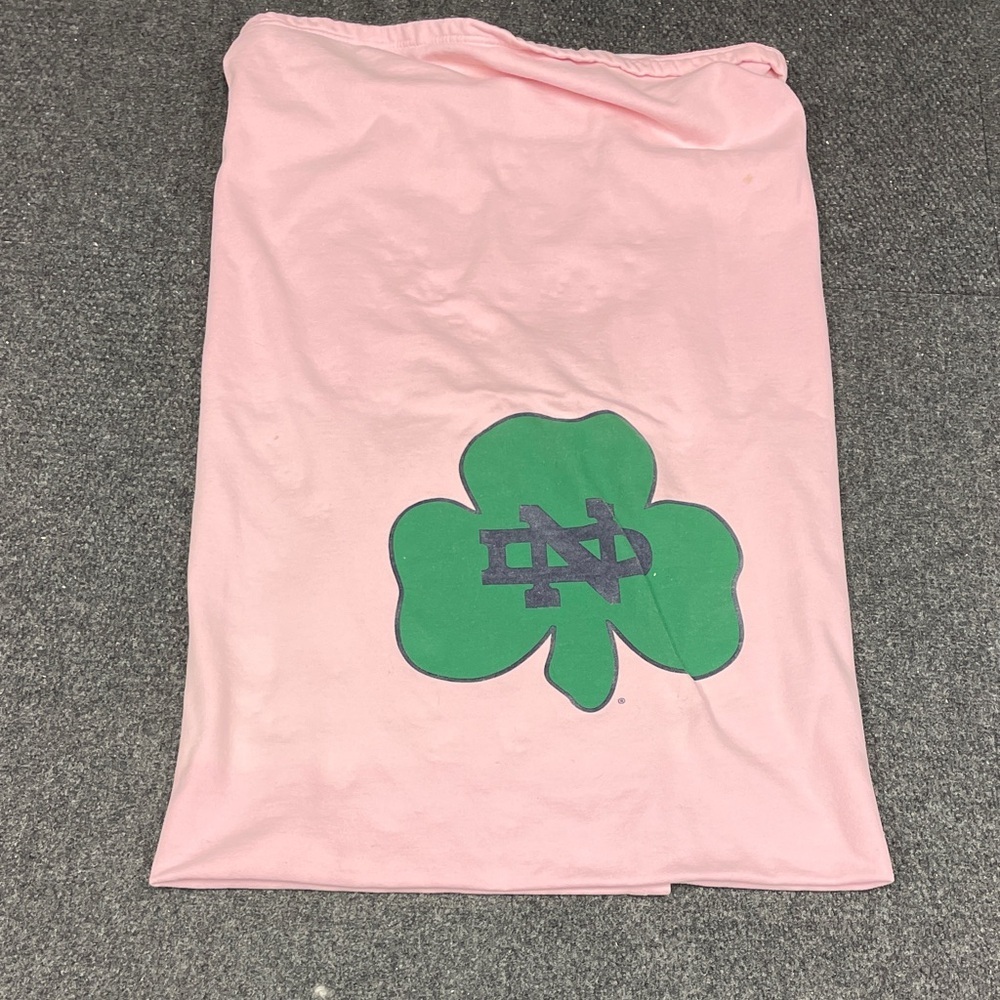 MV Sport University of Notre Dame Fighting Irish Pink Blanket